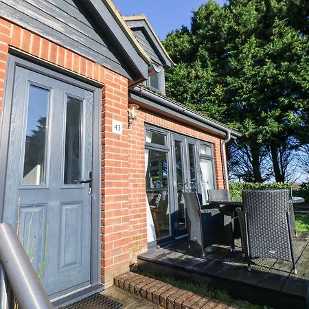 Rookley Lake Cottage Ventnor Esterno foto