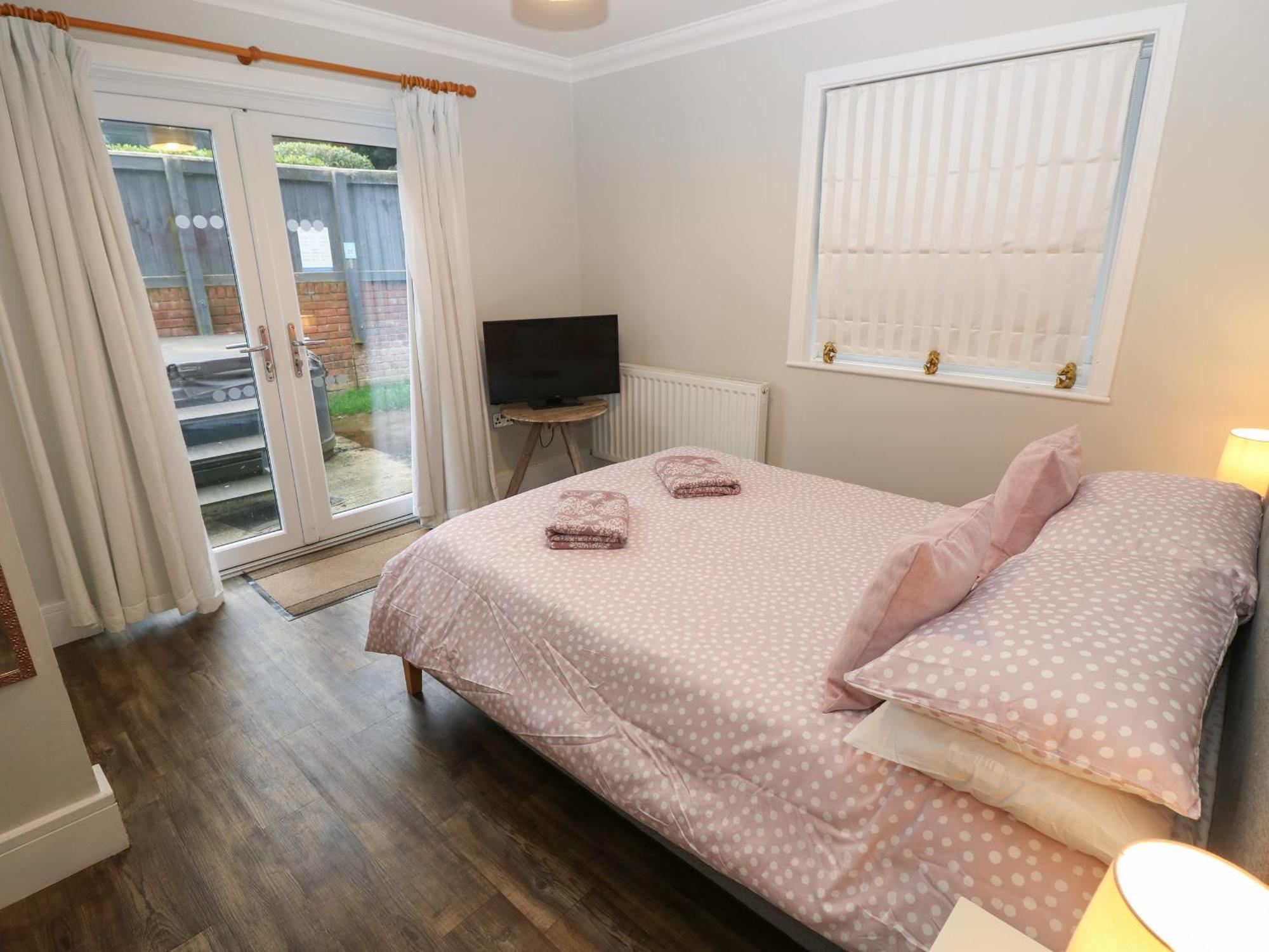 Rookley Lake Cottage Ventnor Esterno foto